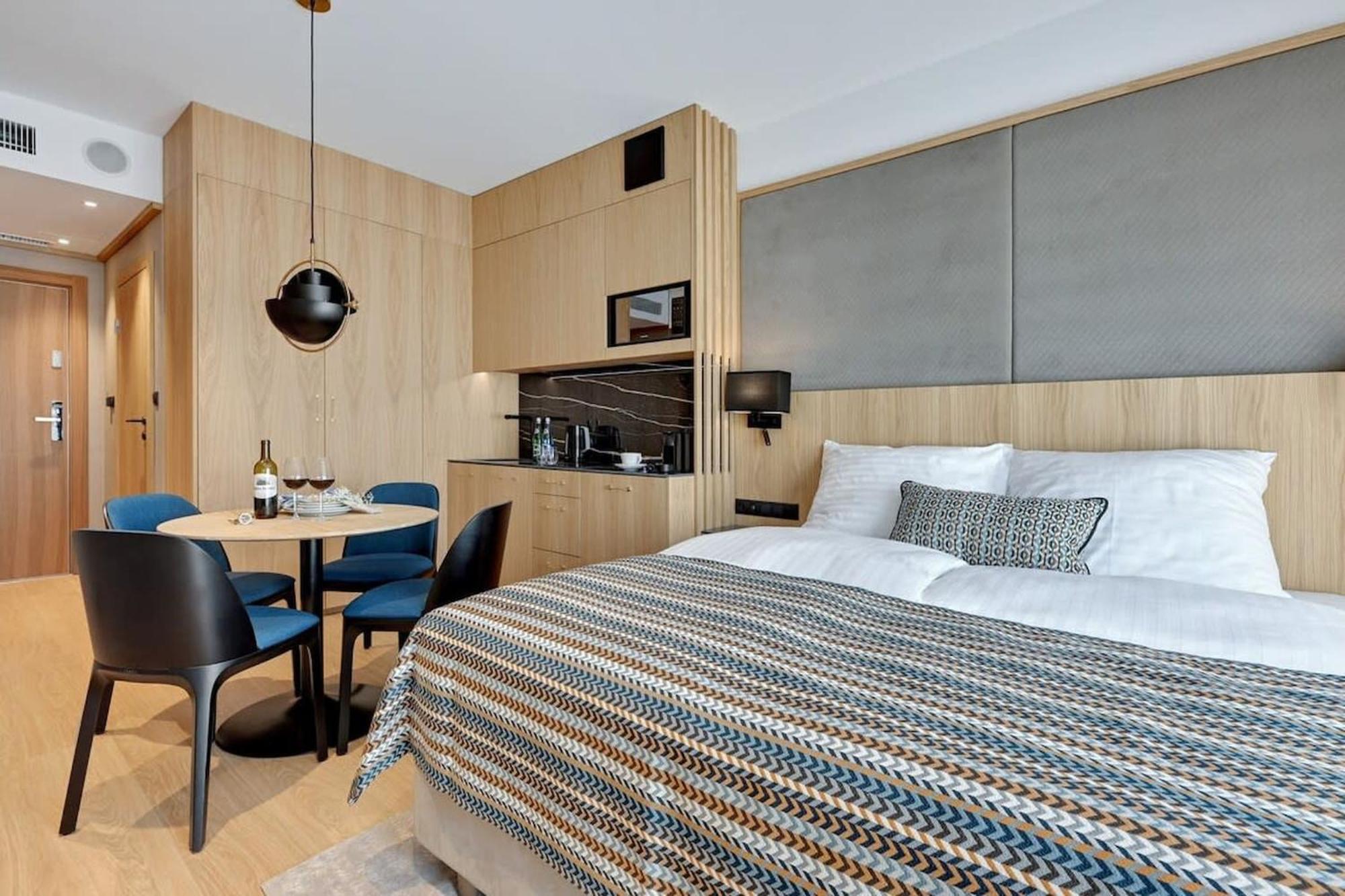Deo Plaza - Apartamenty W Sercu Gdanska By Rent Like Home Kültér fotó