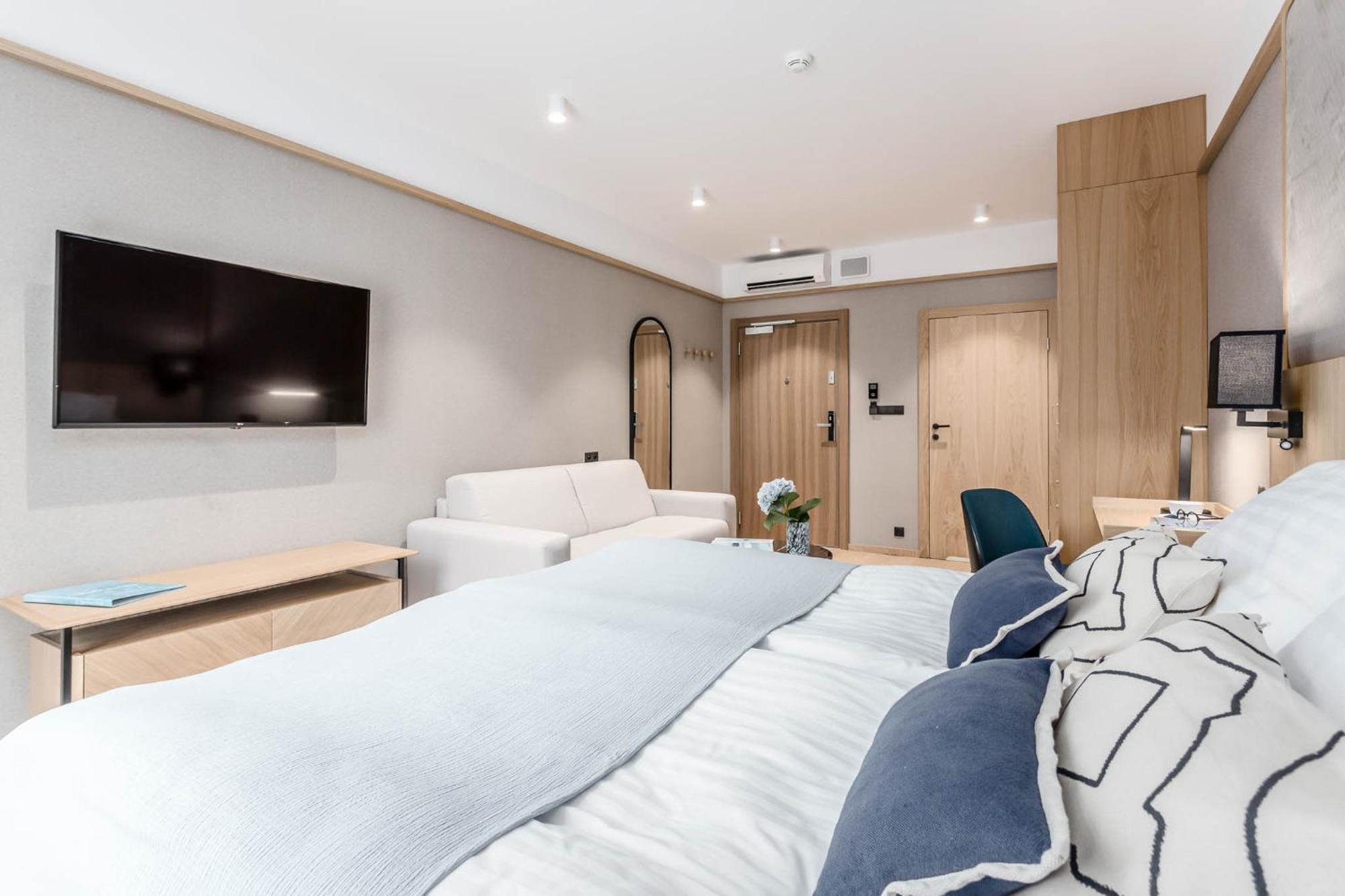Deo Plaza - Apartamenty W Sercu Gdanska By Rent Like Home Kültér fotó